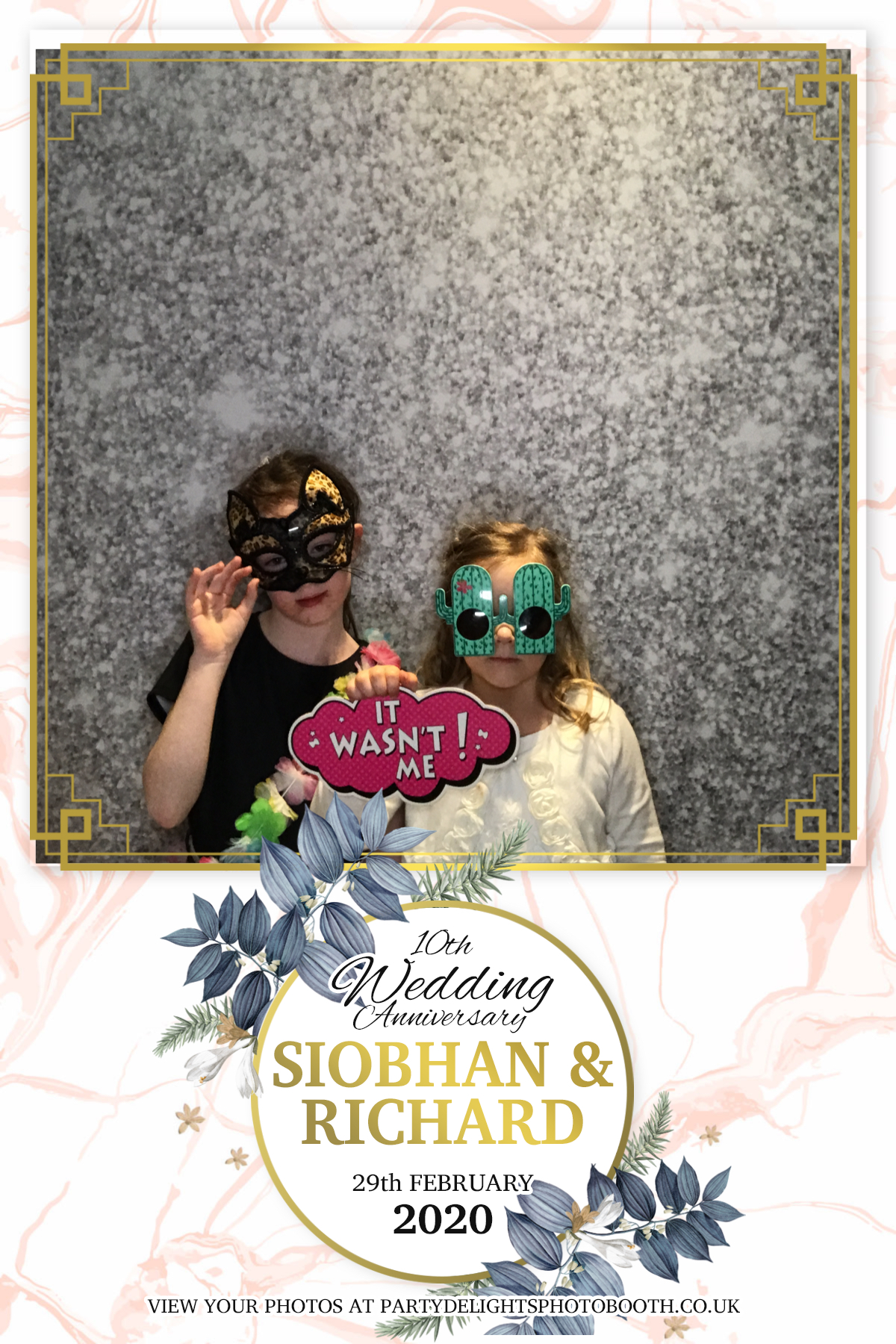 Siobhan and Richards Vow renewal  | View more photos from the event at gallery.partydelightsphotobooth.co.uk/u/PartyDelightsPhotoBooth/Siobhan-and-Richards-Vow-renewal